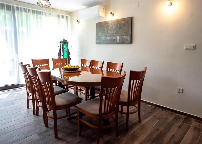 тангента за гости ヴィラ オレシャク